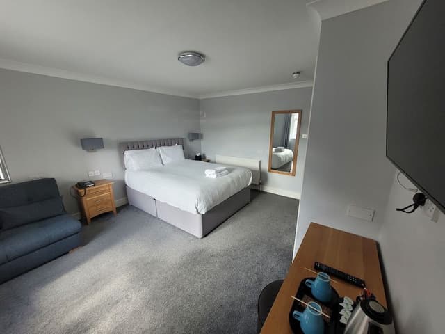 Queen Superior Room