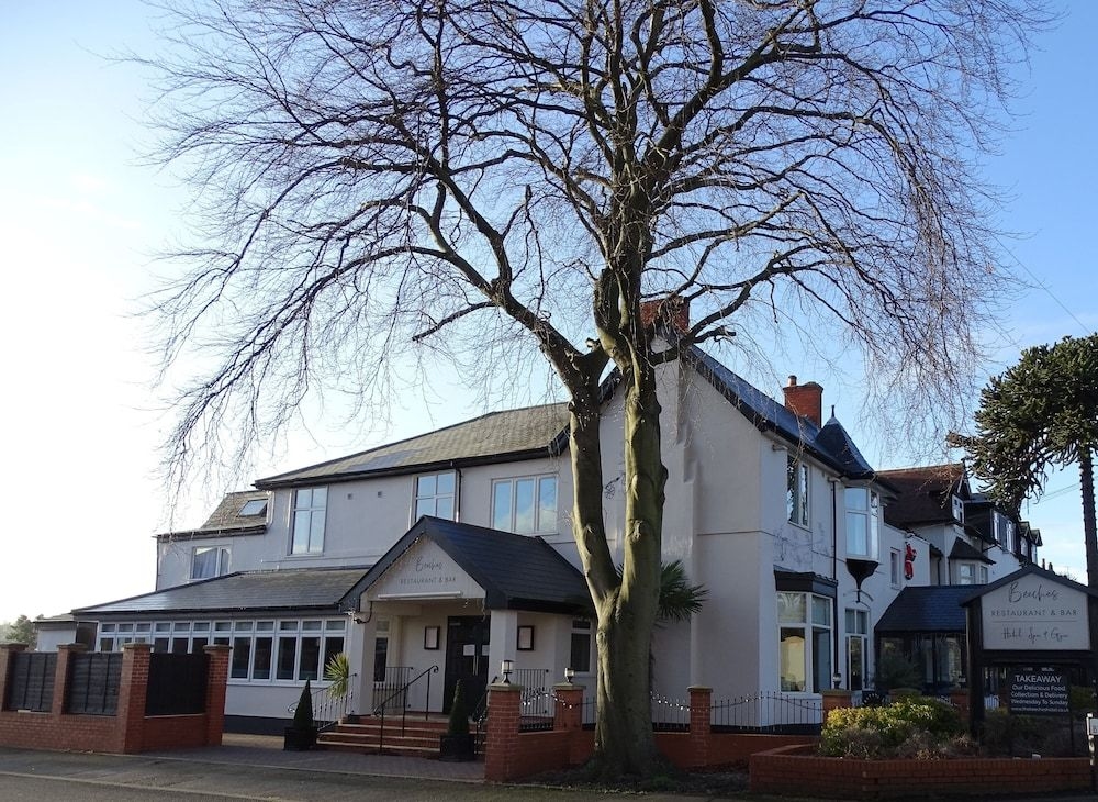 The Beeches Hotel & Leisure Club0
