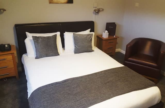 Queen Double Room