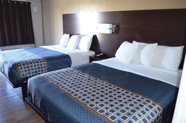 Standard Room, 2 Queen Beds