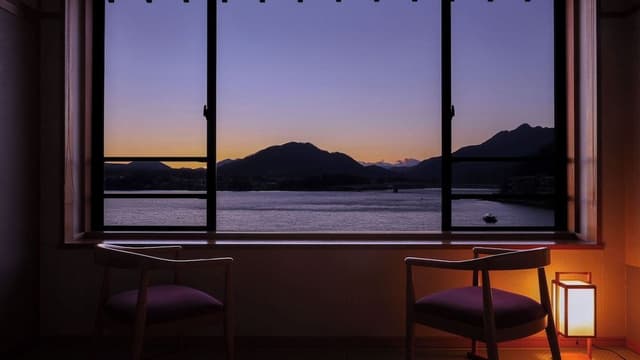 Traditional Room, Lake View