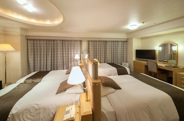 Basic Quadruple Room, Non Smoking (Mount)