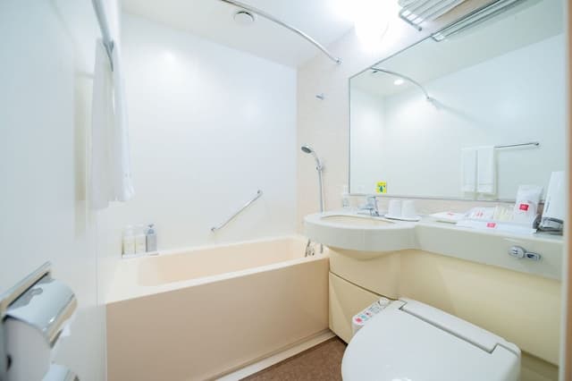 Basic Quadruple Room, Non Smoking (Mount)