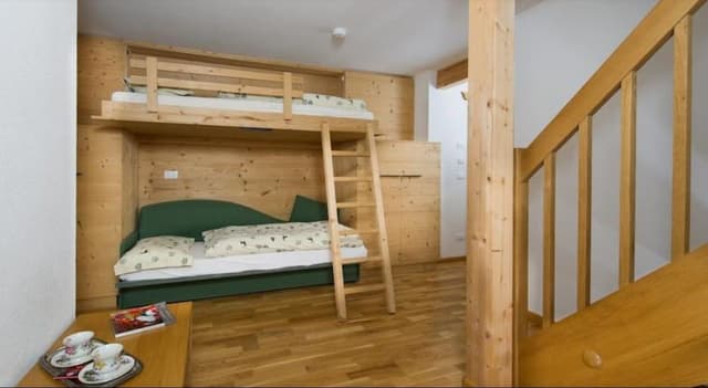 Suite, Mountain View