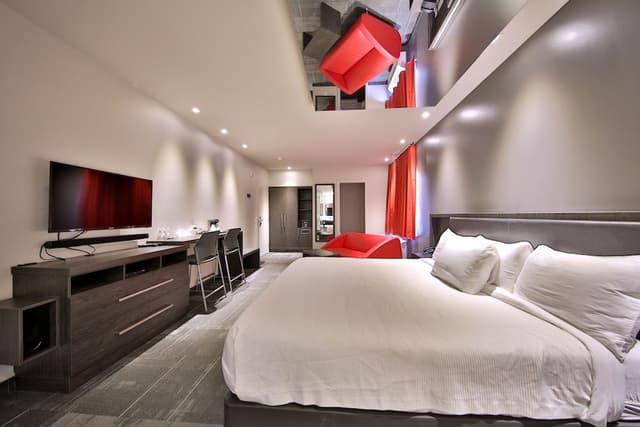 Suite, 1 King Bed
