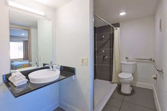 Room, Accessible, Non Smoking (Full Bed)