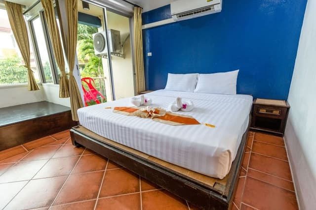 Deluxe Double Room, 1 King Bed, Balcony
