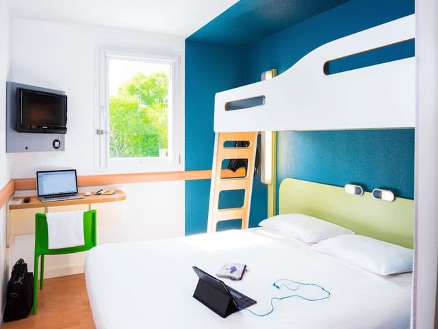 Triple Room, Multiple Beds