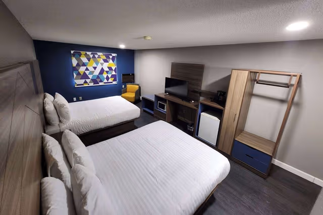 Room, 2 Queen Beds, Non Smoking