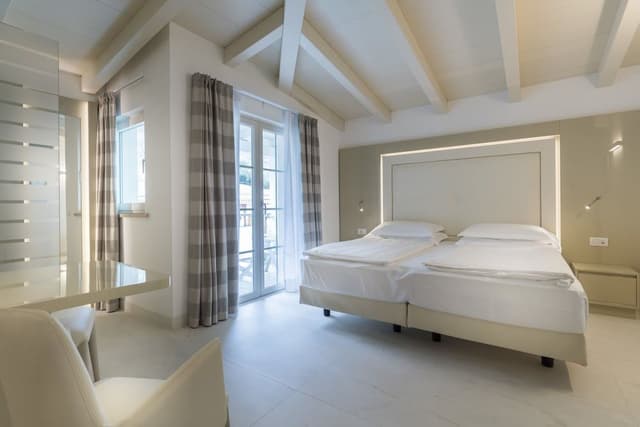 Junior Suite, Mountain View