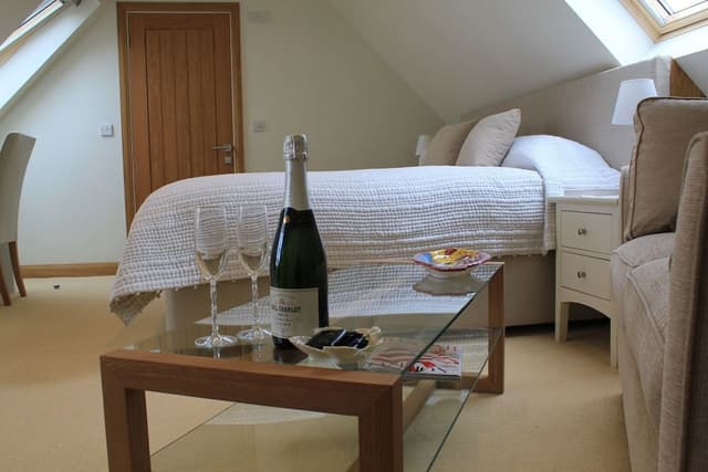 Luxury Double Room, Ensuite, Garden View (Orchard Suite)