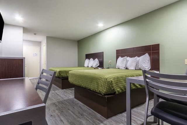 Standard Room, 2 Queen Beds