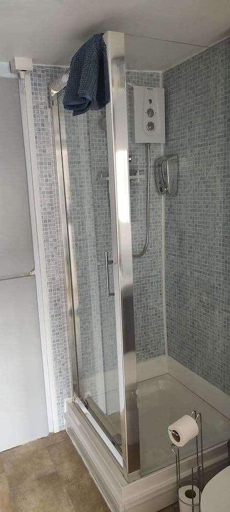 Family or Twin Room, Ensuite