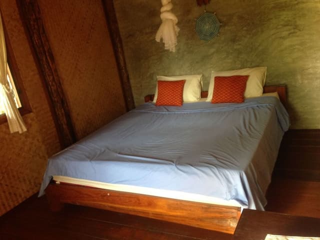 Bangalow with Fan (Cottage)