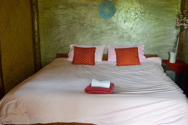 Bangalow with Fan (Cottage)