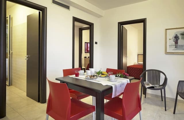 Apartment, 2 Bedrooms, Accessible