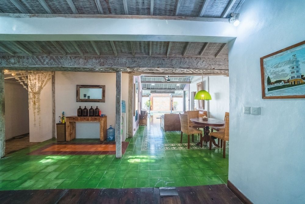 Villa West4