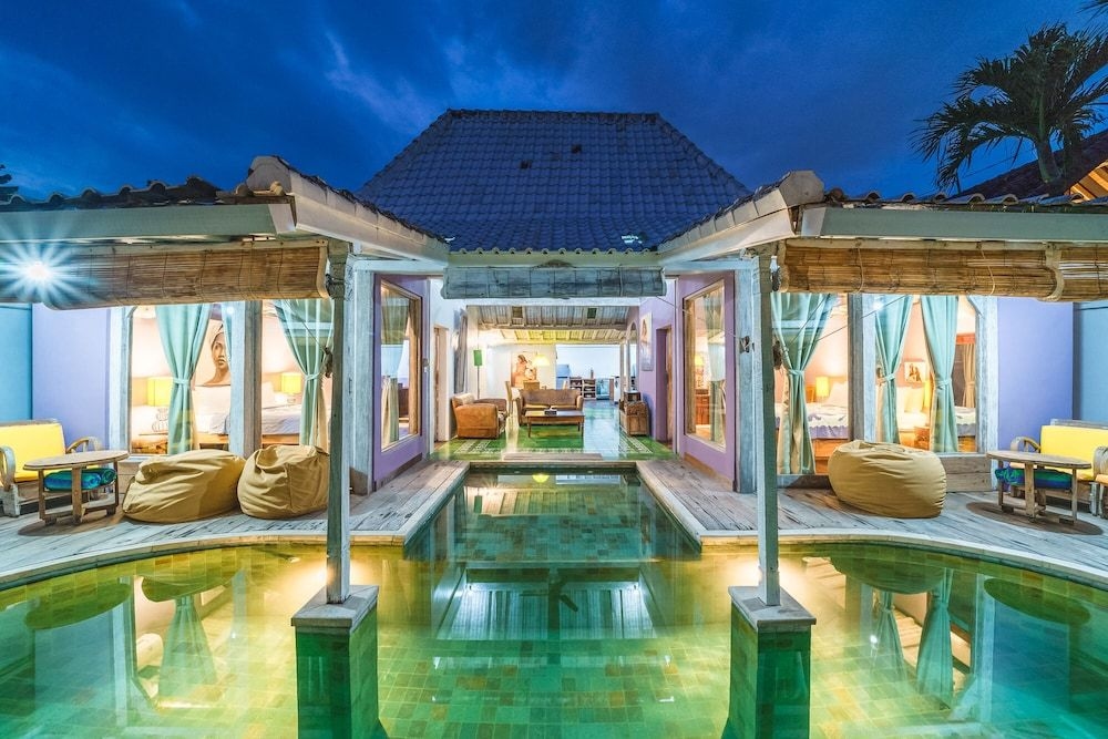 Villa West1