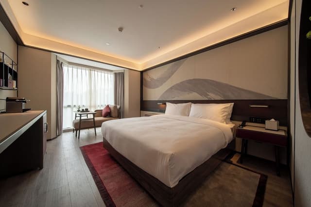 Deluxe Double Room, Garden View