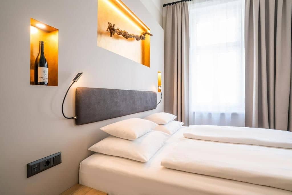 Hotel Rathaus - Wein & Design Hotel Rathaus - Wein & Design