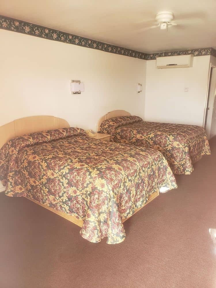 Camlot Inn Camlot Inn