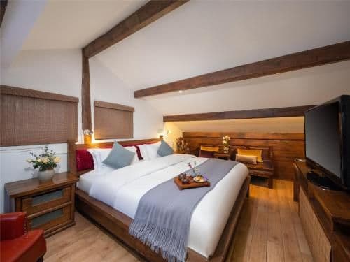 Deluxe Star View King Bed