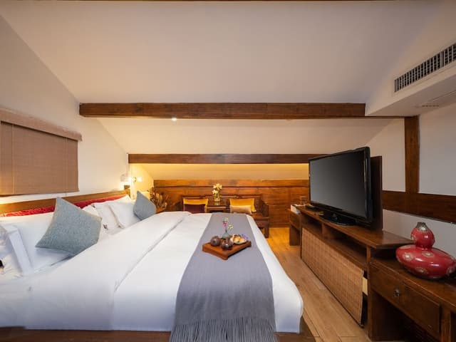 Deluxe Room, Bathtub