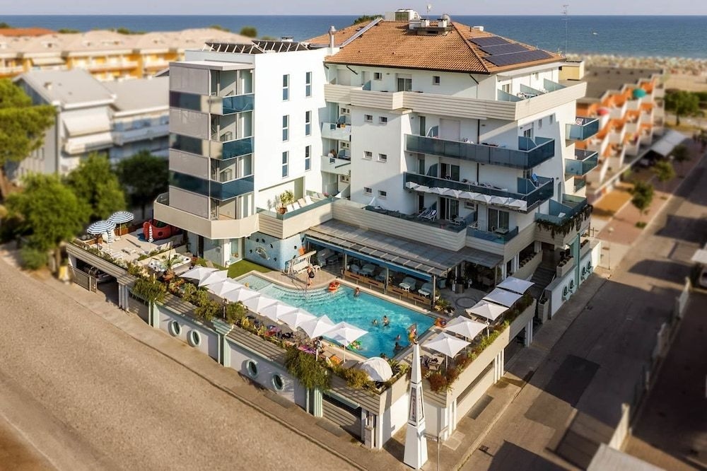 Hotel Mayer0