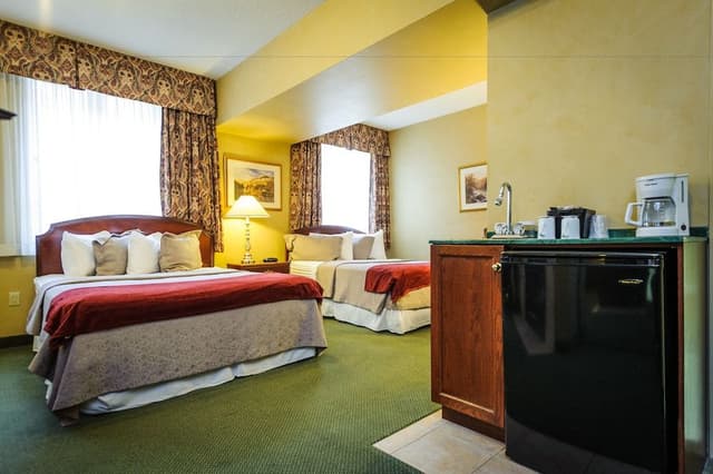 Superior Suite, 2 Queen Beds