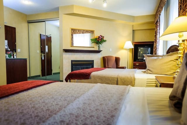 Superior Suite, 2 Queen Beds