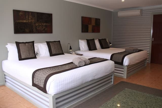 Deluxe Room, Non Smoking, Kitchenette (Deluxe Spa Twin King)