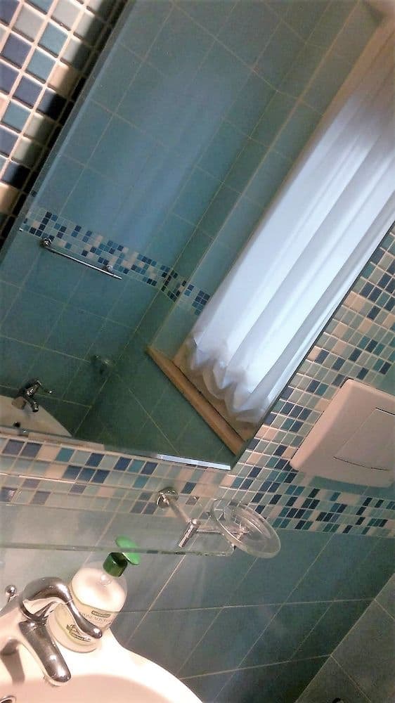 Triple Room, Shared Bathroom