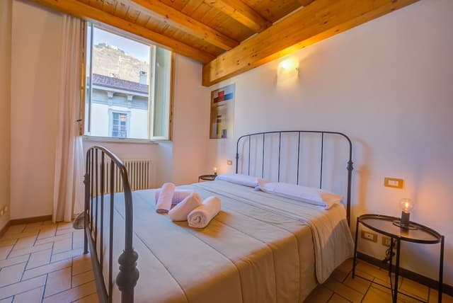 City Apartment, 1 Bedroom (Via Rodari 6)