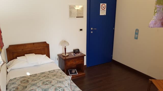 Standard Single Room, 1 Twin Bed, Private Bathroom, Courtyard View