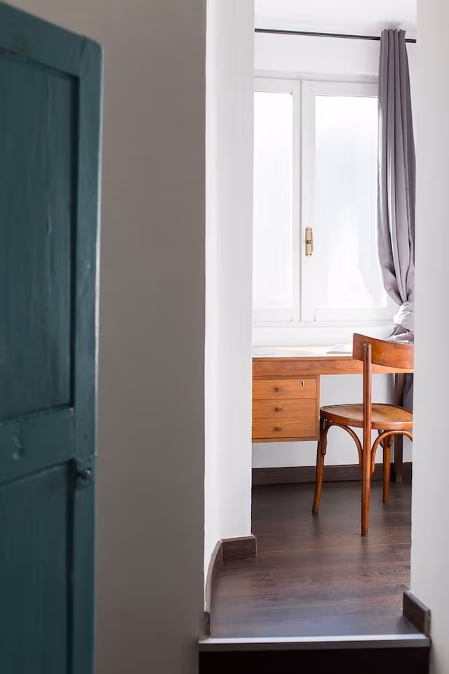 Design Single Room, 1 Twin Bed, Private Bathroom, Courtyard View
