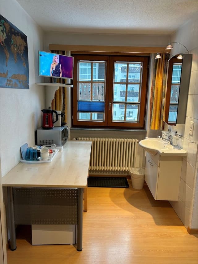 Single Room, 1 Large Twin Bed