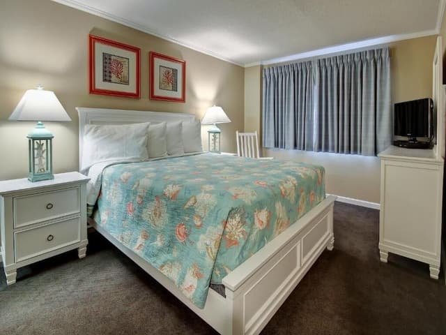 Sovereign Seas 2 Bedroom Condo