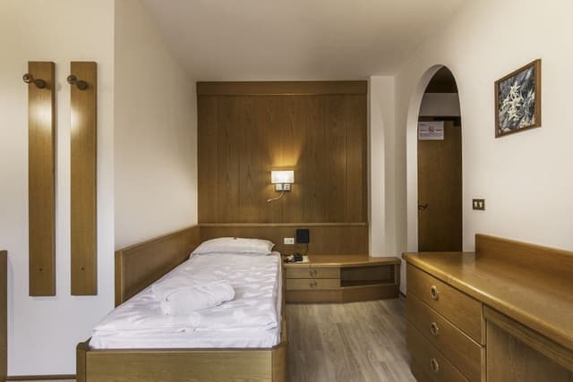 Single Room, Balcony