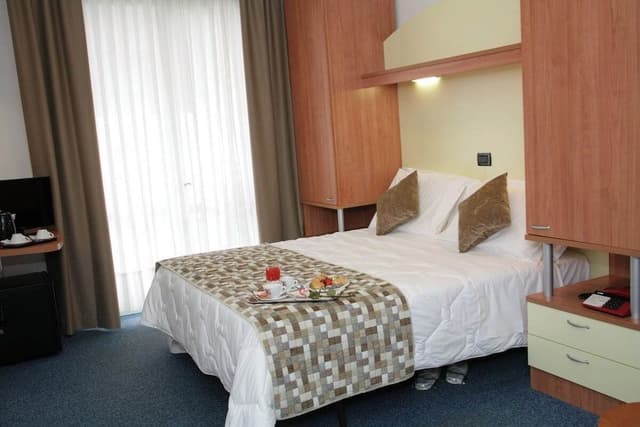 Standard Double or Twin Room, Partial Sea View