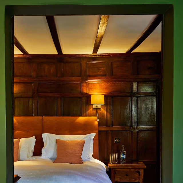 Suite (Feature)