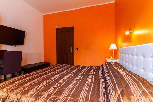 Comfort Double Room, Private Bathroom, City View (External Bathroom)