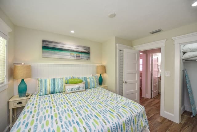 3 Bedroom 2 Bath Suite