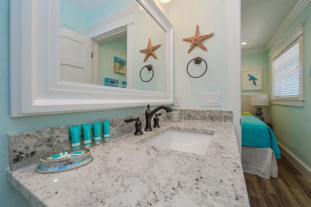 One Bedroom King Suite