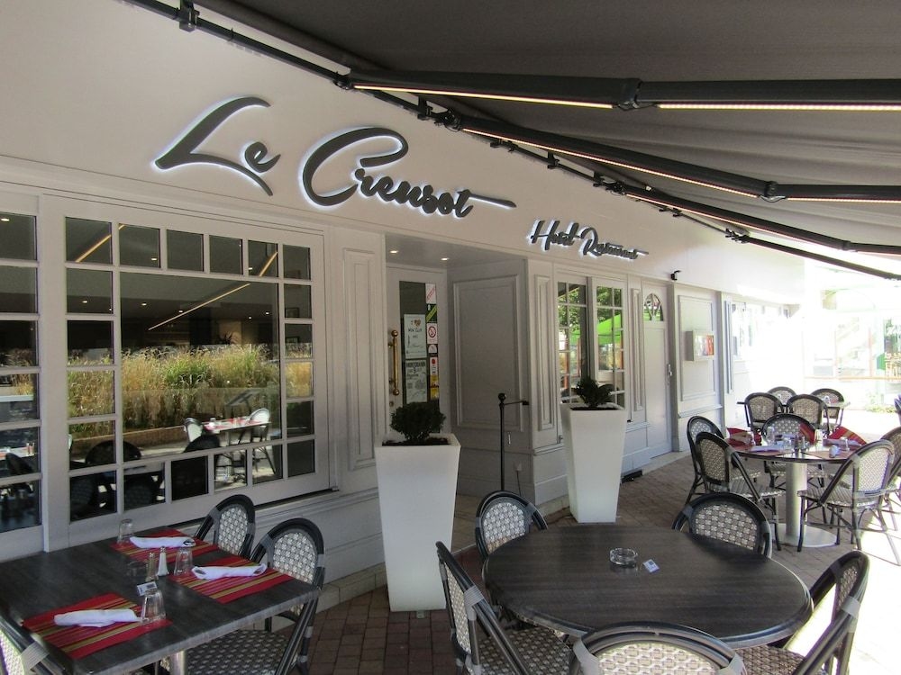 Hotel Restaurant Le Bourgogne3