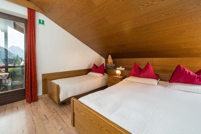 Standard Triple Room, Balcony