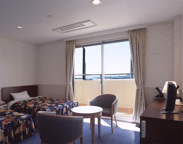 Standard Twin Room