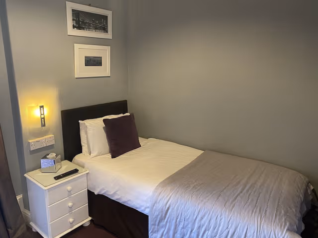 Comfort Single Room