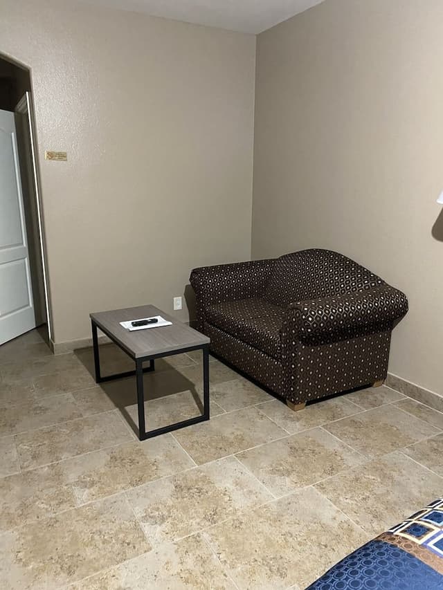 Premium Room, 1 King Bed, Pool View