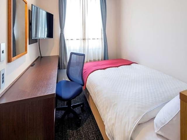 Semi Double Room for 1 Person - Smoking