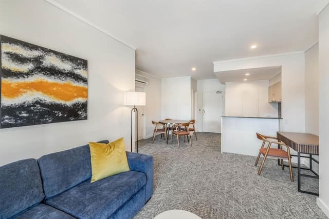 Deluxe 2 Bedroom Apartment